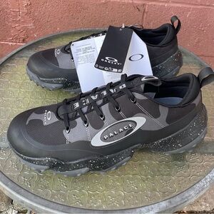 NWT Oakley x Palace Edge Flex Black Sneaker Shoes Size 11 Men’s